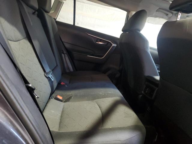 Фото 11 - TOYOTA RAV4