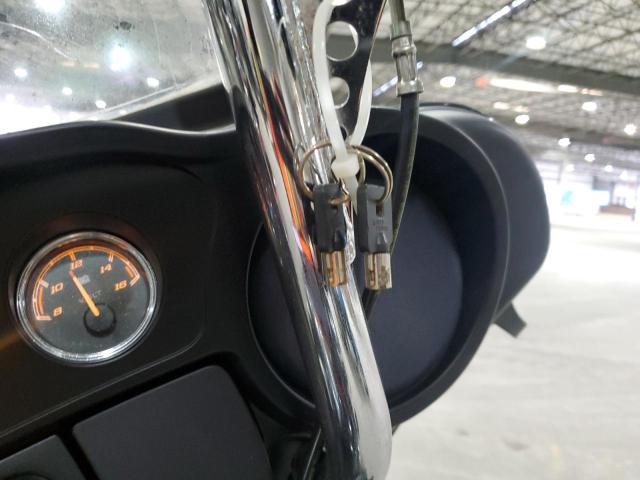 HARLEY-DAVIDSON FL 2014