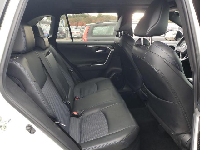 Фото 11 - TOYOTA RAV4