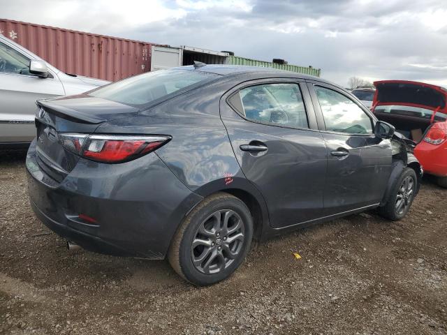 Фото 3 - TOYOTA YARIS