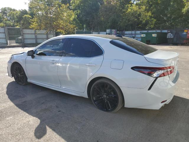 Фото 2 - TOYOTA CAMRY