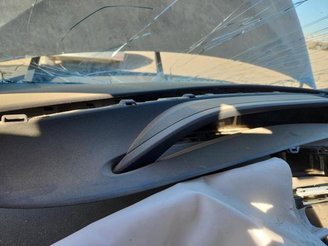 Фото 9 - TOYOTA PRIUS