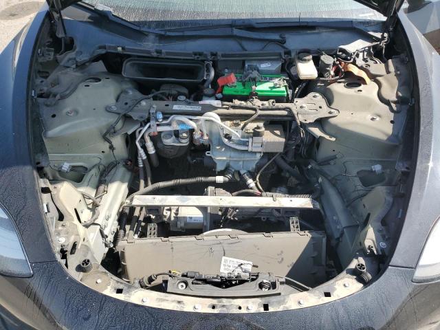 Фото 12 - TESLA MODEL 3