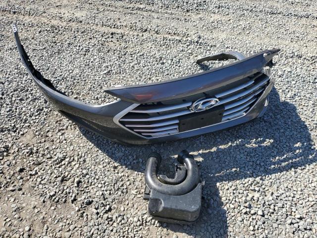 Фото 12 - HYUNDAI ELANTRA