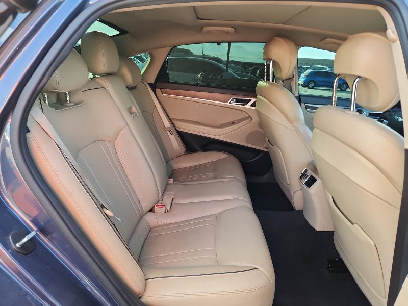 Фото 10 - HYUNDAI GENESIS