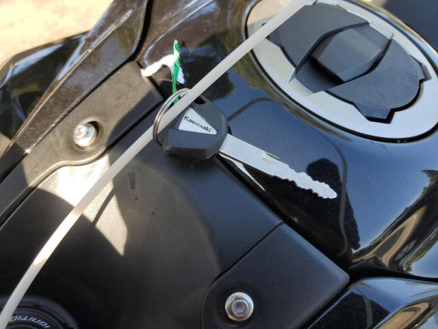 KAWASAKI ZR900 F 2024