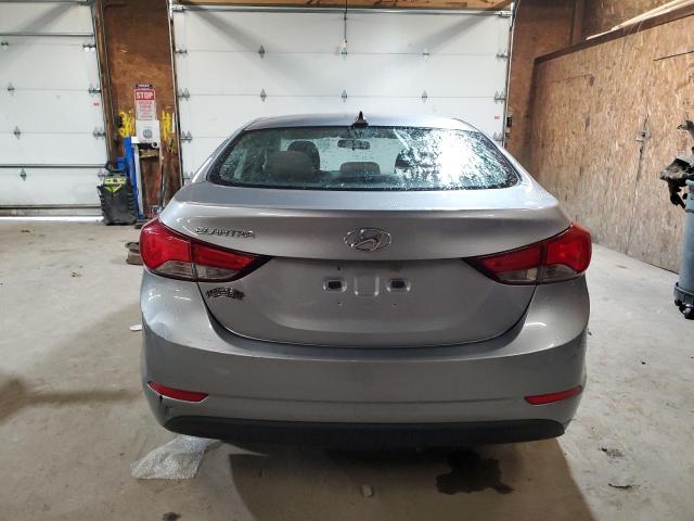 Фото 6 - HYUNDAI ELANTRA