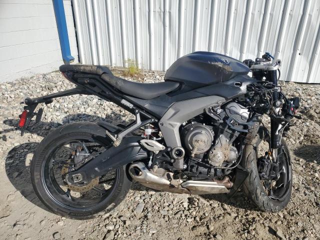 Фото 1 - TRIUMPH DAYTONA 66