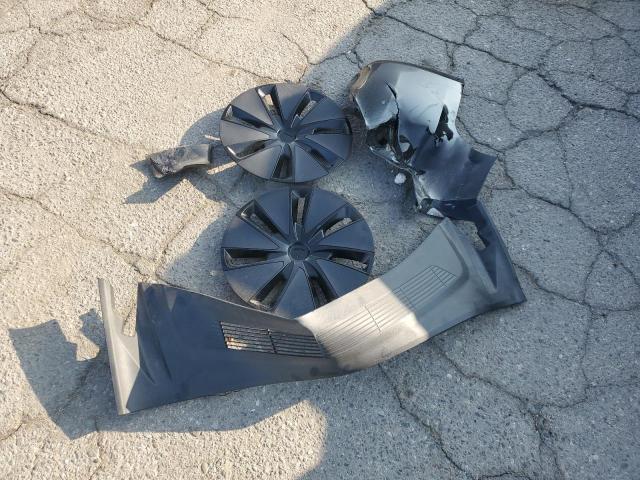 Фото 12 - TESLA MODEL 3