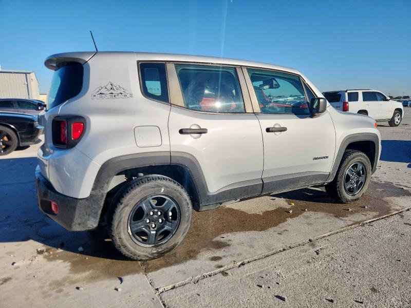 Фото 3 - JEEP RENEGADE