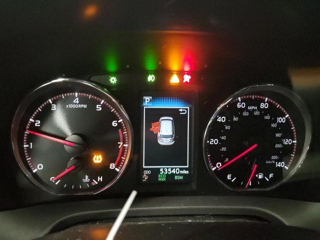 Фото 9 - TOYOTA RAV4