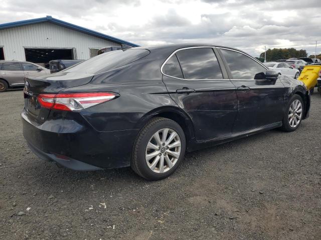 Фото 3 - TOYOTA CAMRY