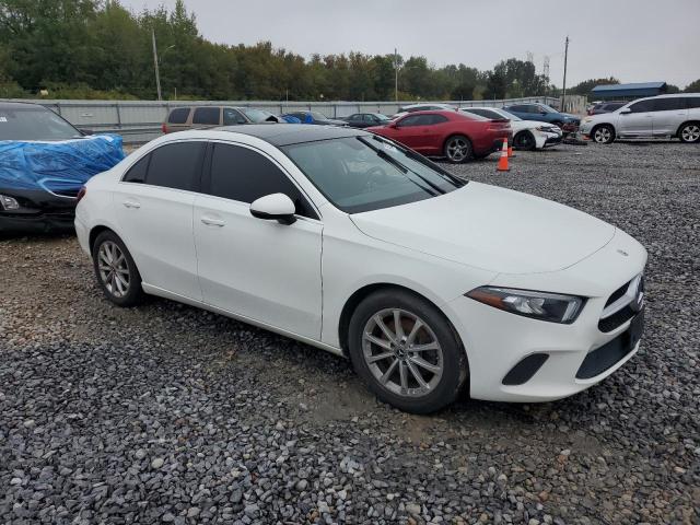 Фото 4 - MERCEDES-BENZ A-CLASS