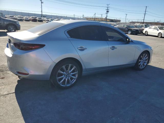 Фото 3 - MAZDA 3