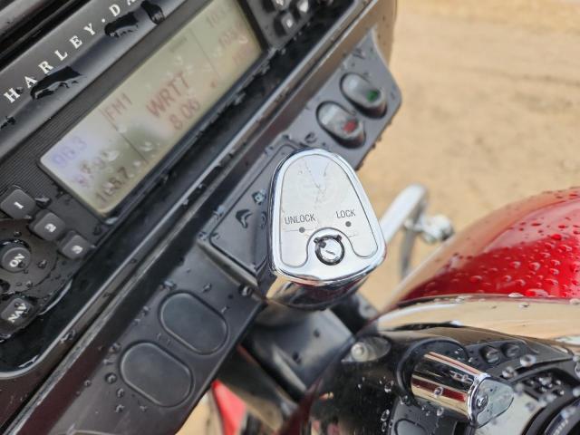 HARLEY-DAVIDSON FL 2013