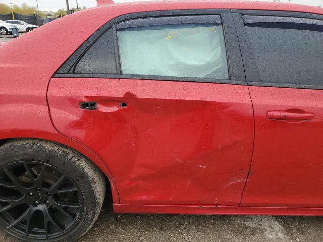 Фото 10 - CHRYSLER 300