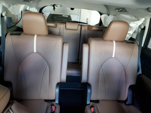 TOYOTA GRAND HIGH 2025 VIN 5TDAAAB56SS102872