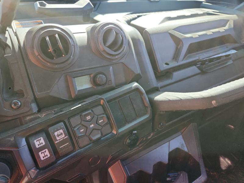 CAN-AM DEFENDER M 2023