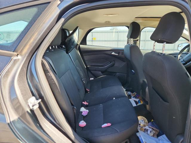 Фото 10 - FORD FOCUS