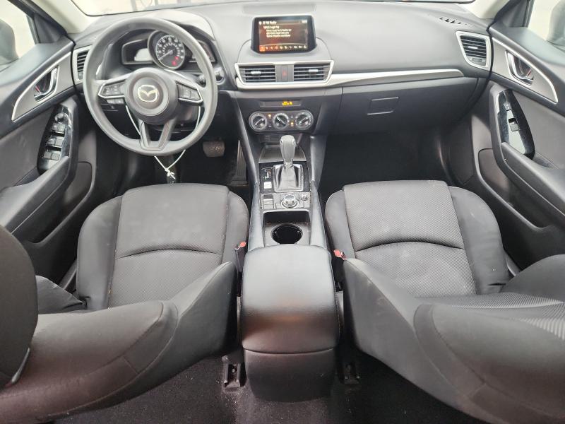 Фото 8 - MAZDA 3