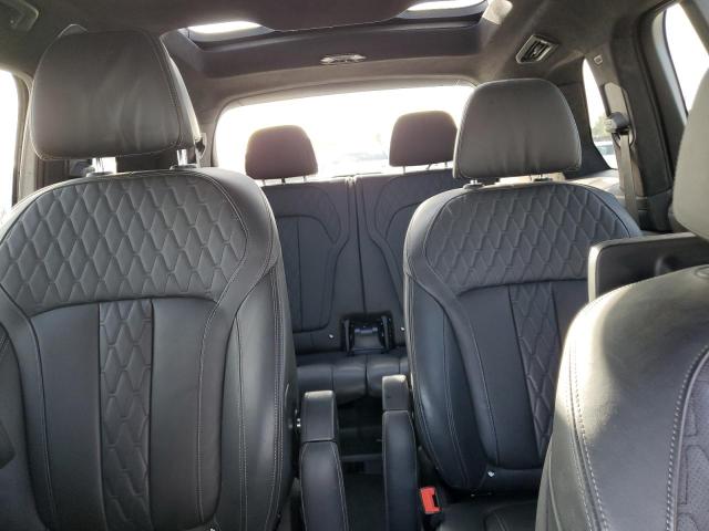 Фото 10 - BMW X7