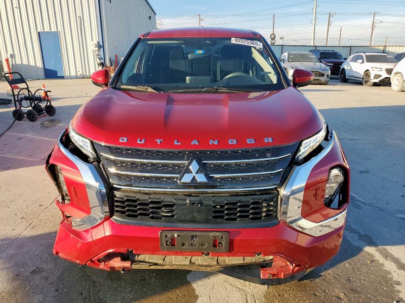 Фото 5 - MITSUBISHI OUTLANDER