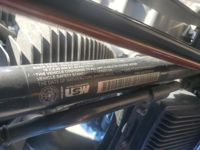 HARLEY-DAVIDSON FL 2015