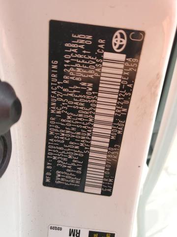 Фото 13 - TOYOTA COROLLA