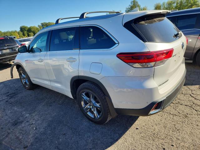 Фото 2 - TOYOTA HIGHLANDER