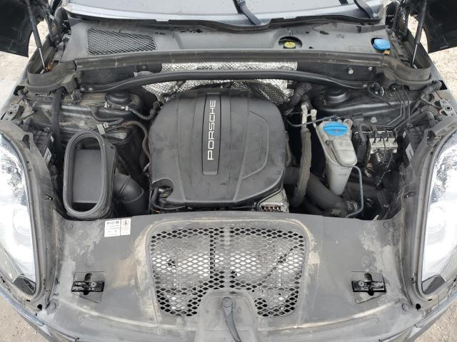 Фото 12 - PORSCHE MACAN