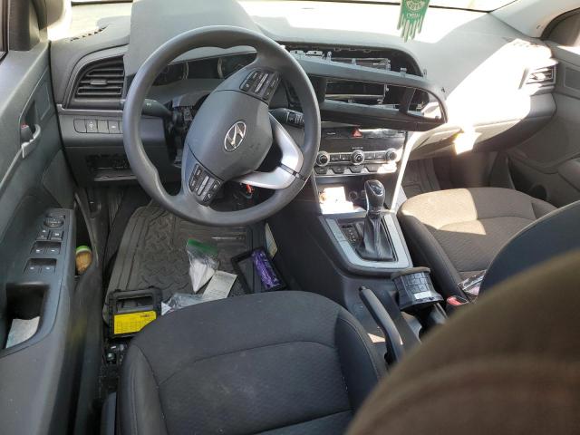 Фото 8 - HYUNDAI ELANTRA