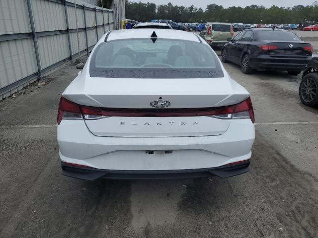 Фото 6 - HYUNDAI ELANTRA