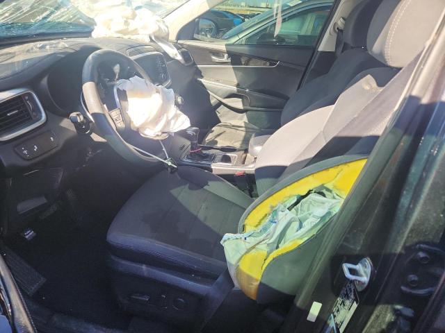 Фото 7 - KIA SORENTO