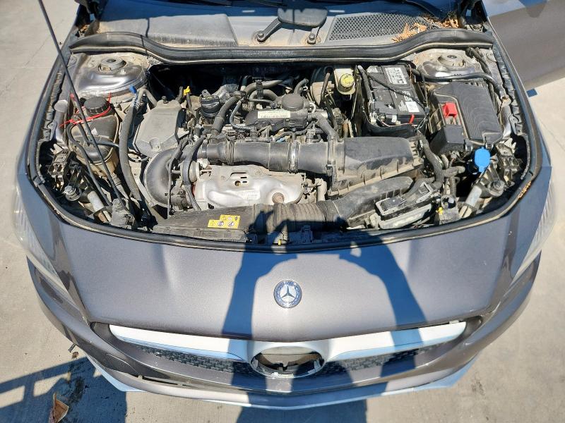 Фото 11 - MERCEDES-BENZ CLA-CLASS