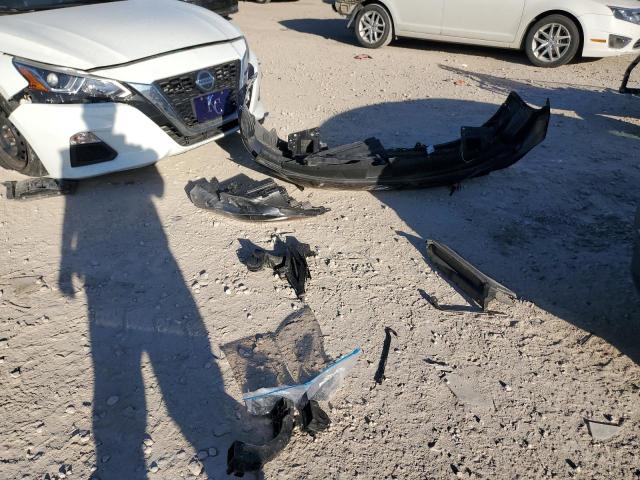 Фото 12 - HYUNDAI ELANTRA