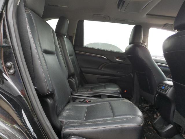 Фото 11 - TOYOTA HIGHLANDER