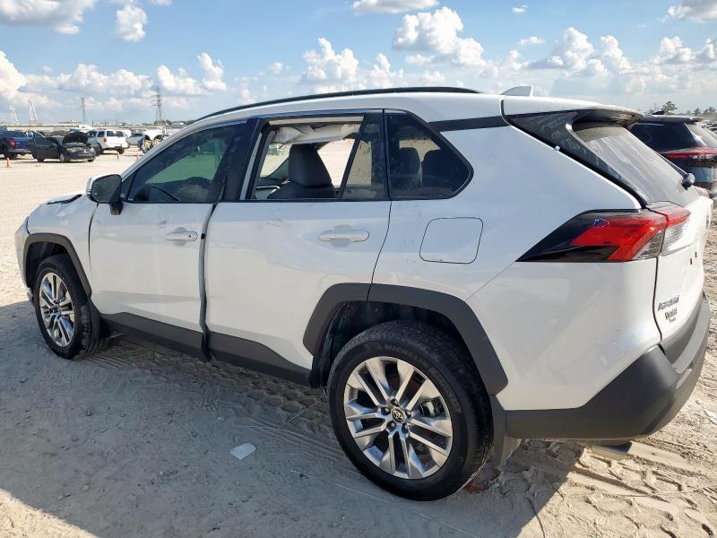 Фото 2 - TOYOTA RAV4