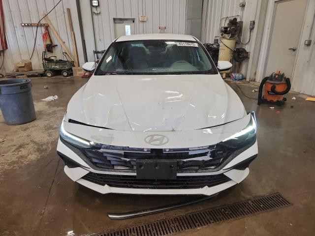 Фото 5 - HYUNDAI ELANTRA