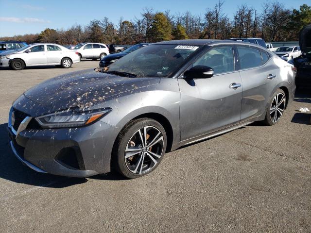 Фото 1 - NISSAN MAXIMA