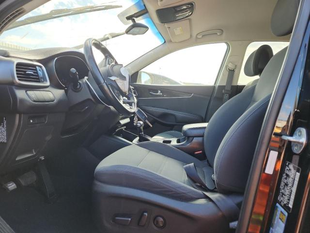 Фото 7 - KIA SORENTO