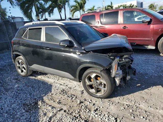 Фото 4 - HYUNDAI VENUE