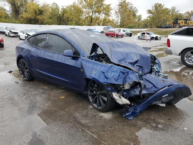 Фото 4 - TESLA MODEL 3