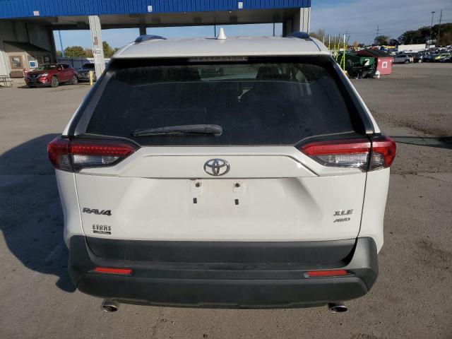 Фото 6 - TOYOTA RAV4