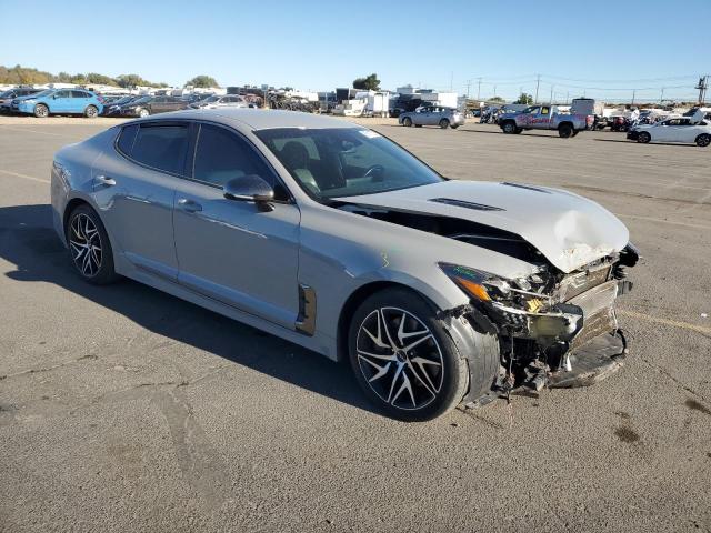 Фото 4 - KIA STINGER