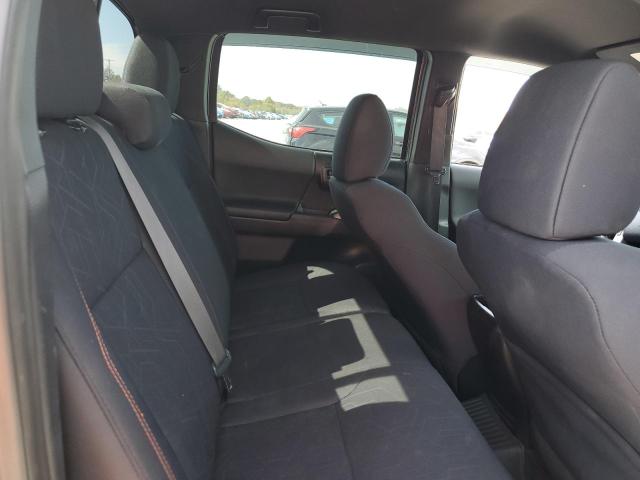 Фото 10 - TOYOTA TACOMA