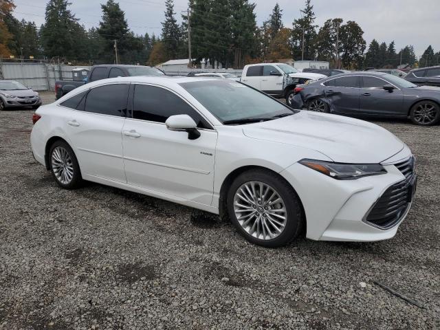 Фото 4 - TOYOTA AVALON