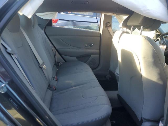 Фото 10 - HYUNDAI ELANTRA