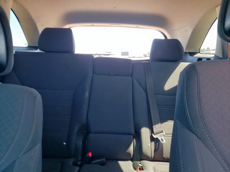 Фото 10 - KIA SORENTO