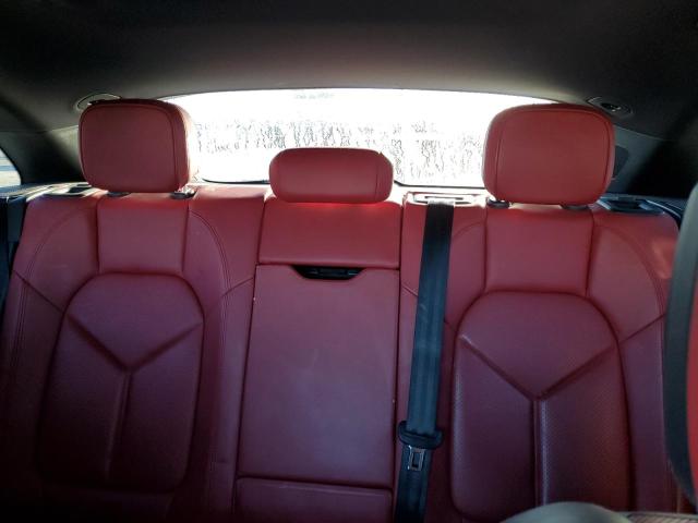 Фото 10 - PORSCHE MACAN