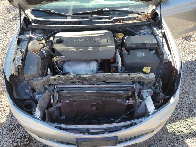 Фото 11 - CHRYSLER 200